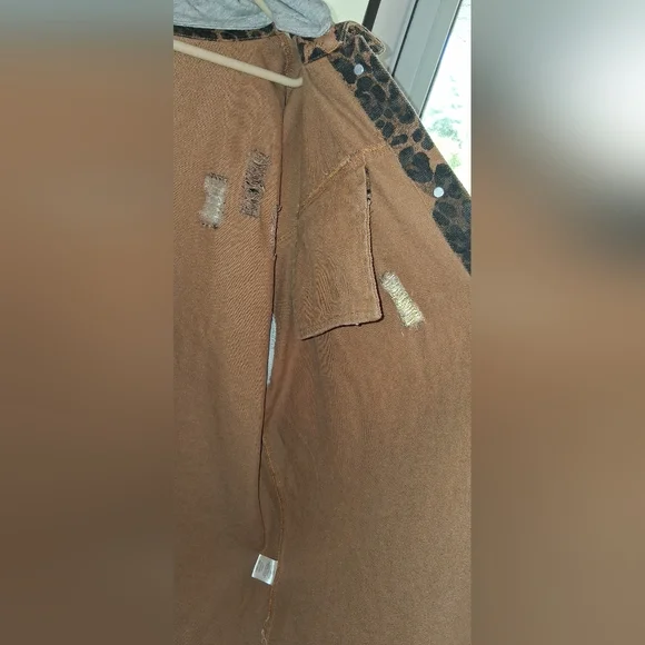 Leopard Print Denim Jacket with Gray Sleeves - Picture 9 of 10